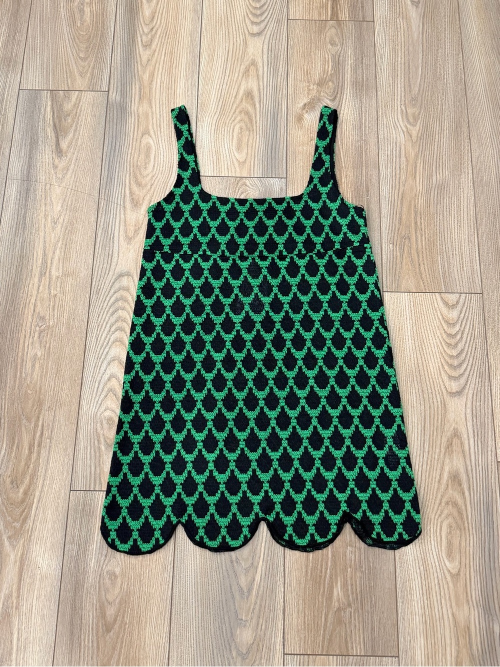 Zara Green & Black Scalloped Printed Mini Dress